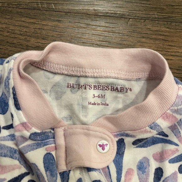 Burt’s Bees Baby One Piece long sleeve Sleeper - Picture 3 of 3